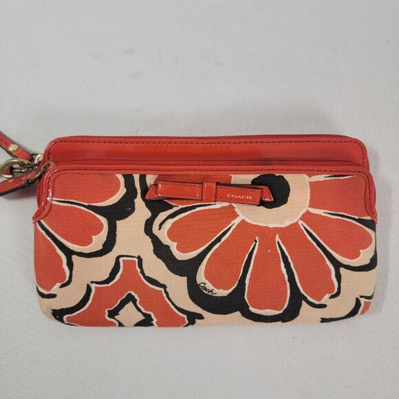 Coach Wristlet Purse Wallet Red Poppy Daisy Patent Leather Trim Canvas - Picture 2 of 6
